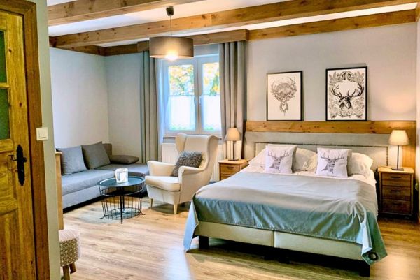 Przytulny pokój z widokiem na Beskidy Zakwaterowanie w sercu Ustronia